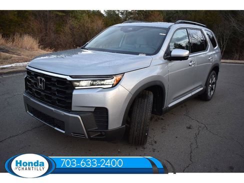 New 2026 Honda Pilot Touring image 3