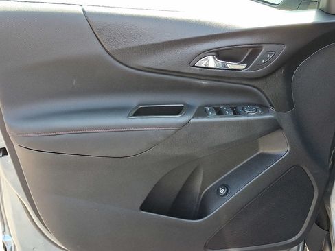 Used 2024 Chevrolet Equinox RS AWD/4WD image 12