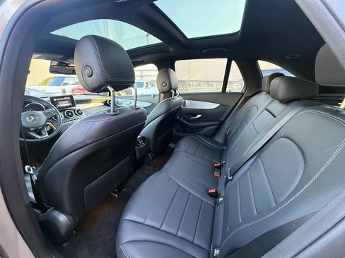 Used 2019 Mercedes-Benz GLC 300 w/ Premium Package image 27