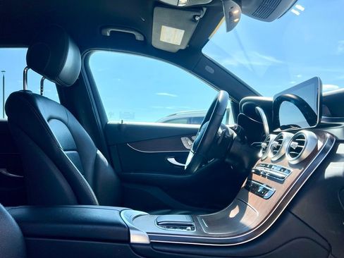 Certified 2022 Mercedes-Benz GLC 300 4MATIC image 8