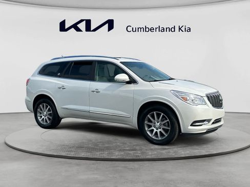 Used 2017 Buick Enclave Leather FWD image 7