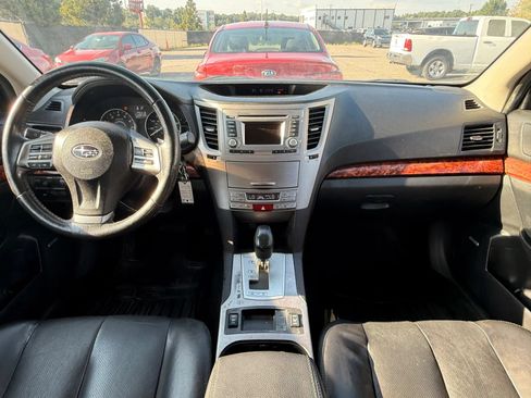 Used 2012 Subaru Outback 2.5i Limited AWD/4WD image 3