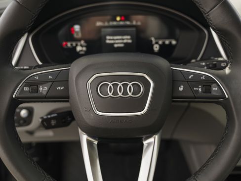 Used 2023 Audi Q5 2.0T Prestige w/ Prestige Package image 17