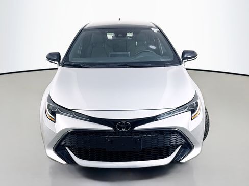 Used 2022 Toyota Corolla SE w/ SE Preferred Package FWD image 2