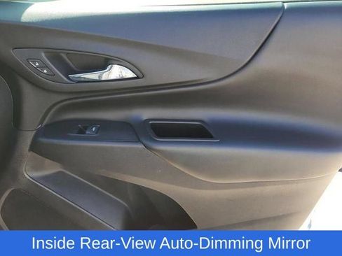 Used 2020 Chevrolet Equinox LT w/ Sport Edition FWD image 8