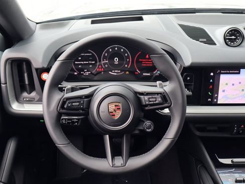 New 2026 Porsche Cayenne Coupe AWD/4WD image 15