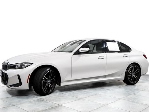 Used 2023 BMW 330i xDrive Sedan w/ M Sport Package AWD/4WD image 4