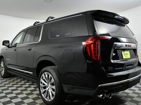 Used 2021 GMC Yukon XL Denali image 13