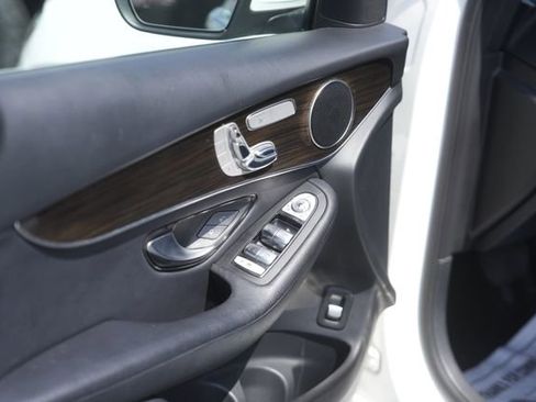 Used 2018 Mercedes-Benz GLC 300 image 29