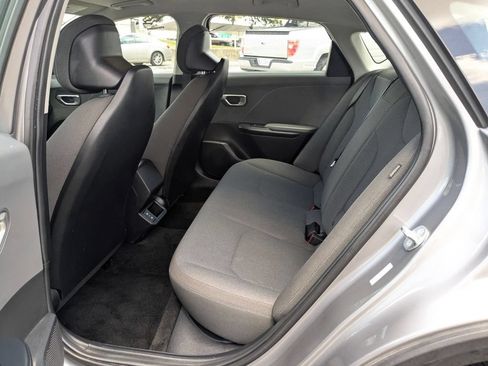 Used 2025 Kia K4 FWD image 22