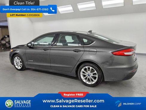 Used 2019 Ford Fusion SE FWD image 3