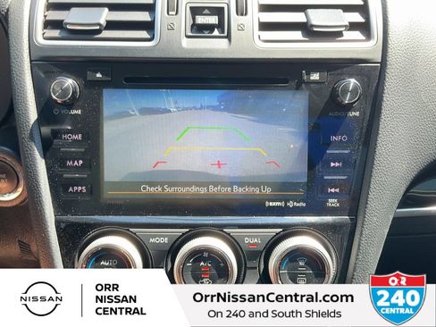 Used 2017 Subaru Forester 2.5i Touring AWD/4WD image 25