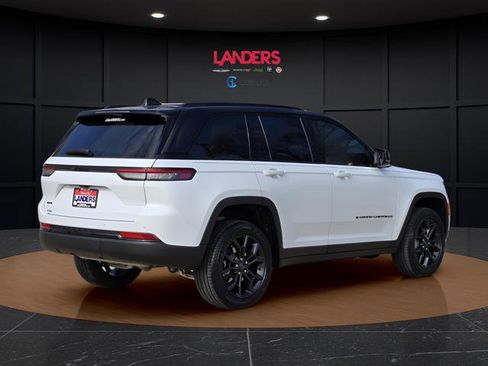 New 2025 Jeep Grand Cherokee Limited AWD/4WD image 4