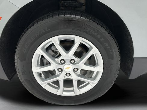 Used 2024 Chevrolet Equinox LT AWD/4WD image 9