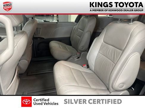 Used 2019 Toyota Sienna XLE w/ XLE Navigation Package AWD/4WD image 19