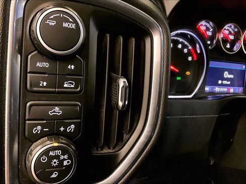 Used 2020 Chevrolet Silverado 1500 LT w/ All-Star Edition image 30