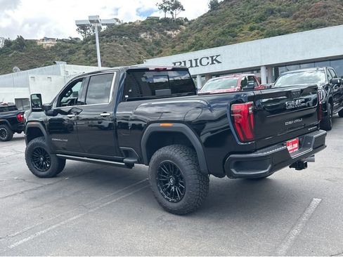 New 2026 GMC Sierra 2500 Denali Ultimate AWD/4WD image 3