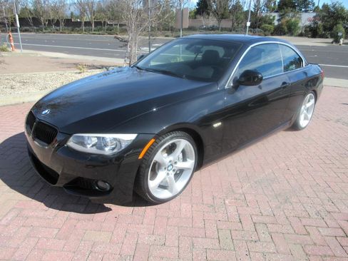 Used 2013 BMW 335i Convertible image 56