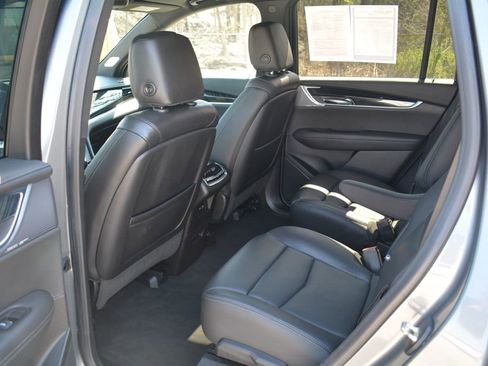 Used 2020 Cadillac XT6 Premium Luxury AWD/4WD image 22