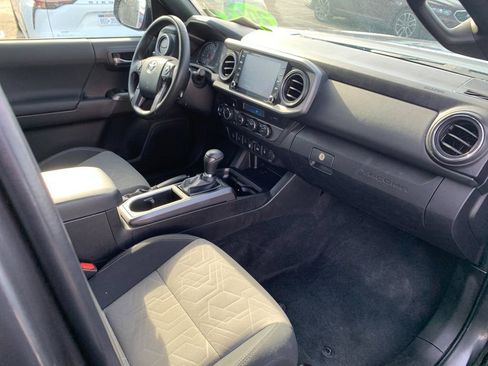 Used 2023 Toyota Tacoma TRD Off-Road image 19