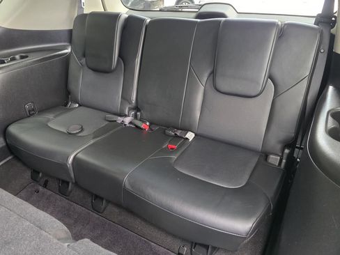 Used 2019 Nissan Armada Platinum w/ Interior Lighting Package AWD/4WD image 18