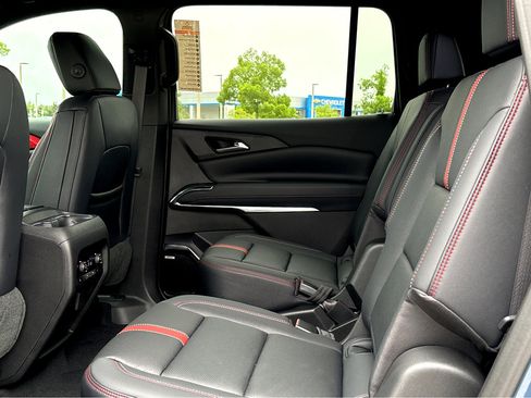 New 2026 Chevrolet Traverse RS FWD image 16