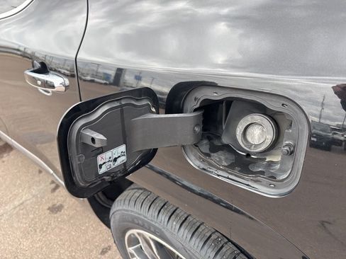 Used 2019 GMC Acadia Denali AWD/4WD image 43