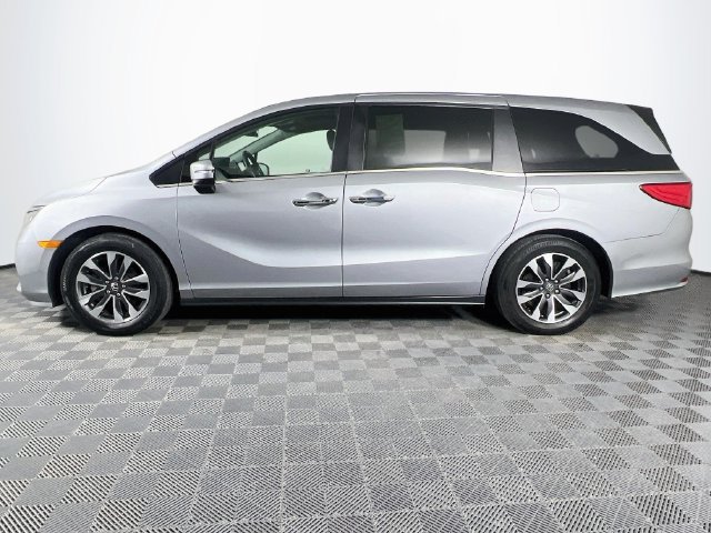 Used 2024 Honda Odyssey EX-L image 3