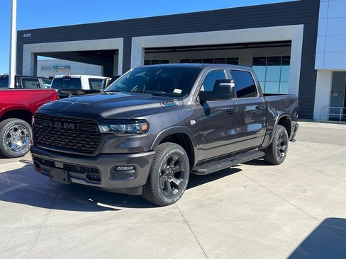New 2026 RAM 1500 4x4 Crew Cab image 2