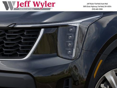 New 2026 Kia Sorento LX image 11