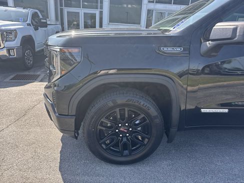 Used 2023 GMC Sierra 1500 Elevation w/ X31 Off-Road Package AWD/4WD image 32