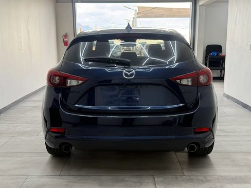 Used 2017 MAZDA MAZDA3 Grand Touring w/ Premium Equipment Package FWD image 5