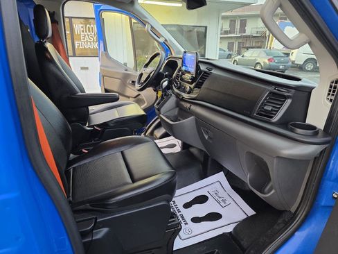 Used 2020 Ford Transit 250 Low Roof image 31