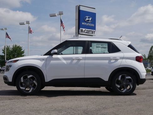 New 2026 Hyundai Venue SEL FWD image 12