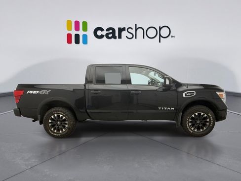 Used 2017 Nissan Titan PRO-4X w/ Pro-4x Convenience Package AWD/4WD image 3