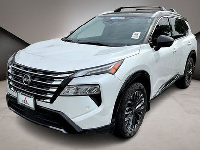 Used 2025 Nissan Rogue Platinum w/ Platinum Premium Package