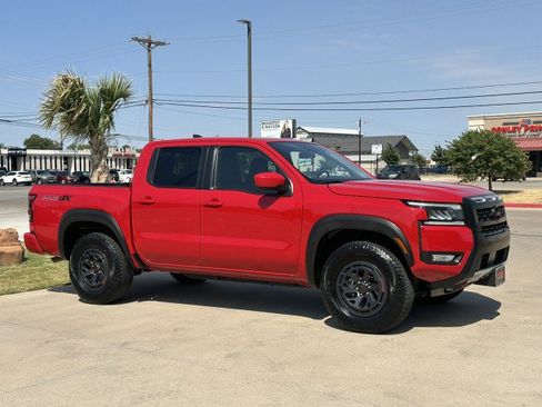 Used 2026 Nissan Frontier PRO-4X AWD/4WD image 4