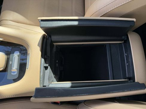 Used 2024 Mercedes-Benz GLS 580 GLS 580 image 24