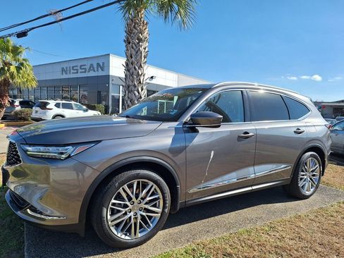 Used 2023 Acura MDX SH-AWD w/ Advance Package image 9