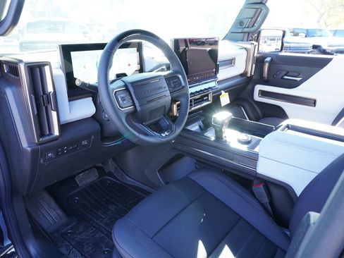 New 2025 GMC Hummer EV 3X AWD/4WD image 17