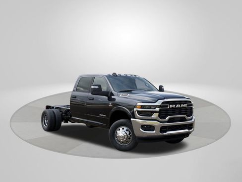 New 2025 RAM 3500 Big Horn AWD/4WD image 5