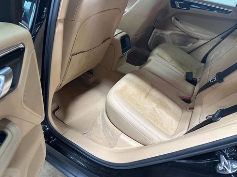 Used 2015 Porsche Macan S image 22