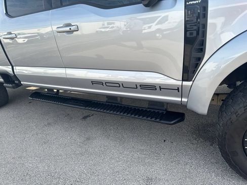 Used 2024 Ford F350 Lariat w/ Lariat Ultimate Package AWD/4WD image 44