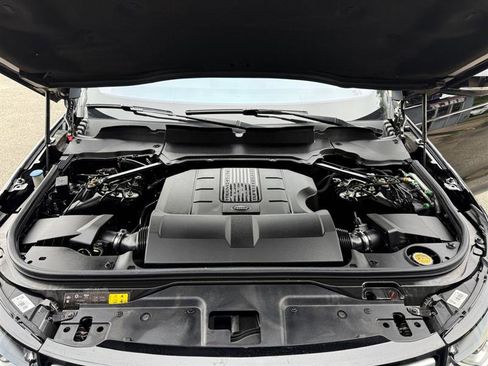 Used 2018 Land Rover Discovery HSE image 19