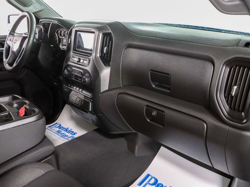Used 2024 Chevrolet Silverado 1500 Custom AWD/4WD image 26