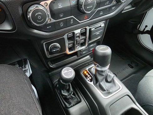 New 2026 Jeep Gladiator Sport image 18