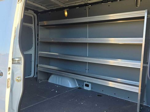 Used 2025 Mercedes-Benz Sprinter 2500 image 15