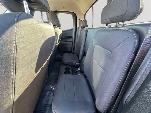 Used 2022 Chevrolet Colorado LT w/ LT Convenience Package image 32