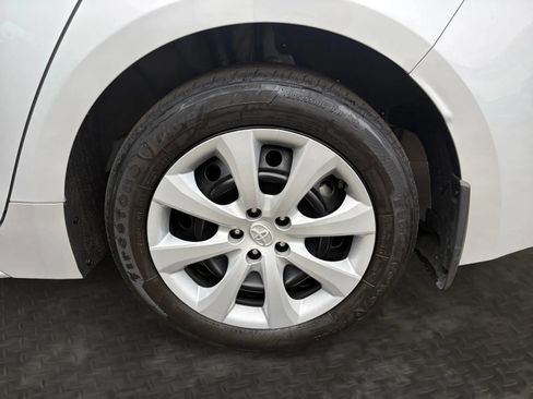 Used 2024 Toyota Corolla LE FWD image 38