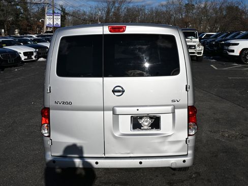 Used 2020 Nissan NV200 SV w/ Back Door Glass Package image 8